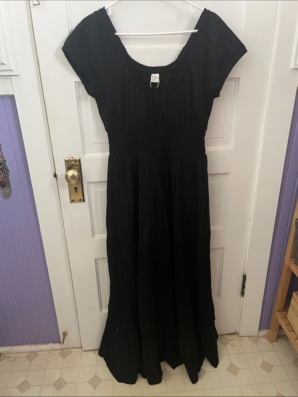 Bila 77 Black Scoop-Neck Maxi Dress